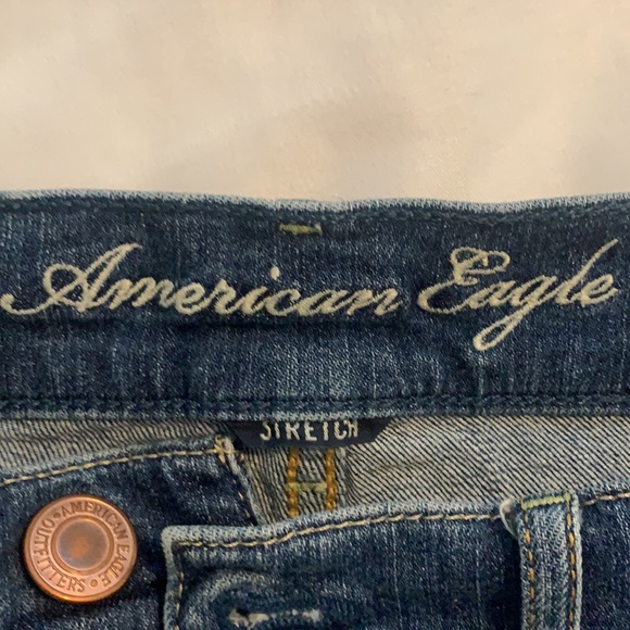 Casual AE jean shorts - Picture 2 of 3